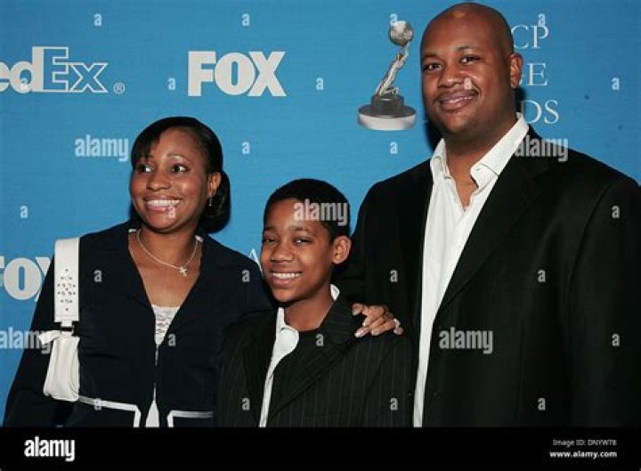 Aisha Tyler Biography, Husband, Net Worth, Divorce, Parents and Other Facts