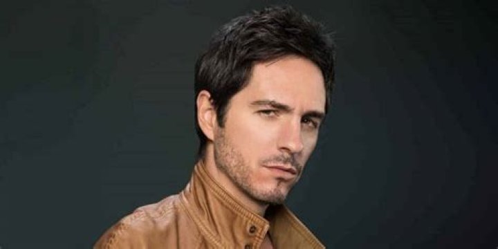 Mauricio Ochmann Wife, Parents, Biography, Quick Facts