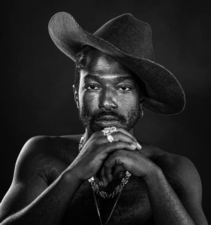 Willie Jones ·